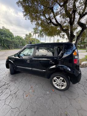 2010 Kia Soul +