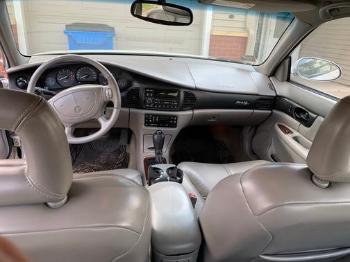 Gray 2001 Buick Regal LS
