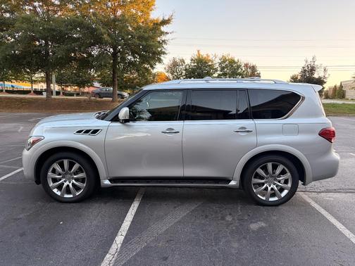 Silver 2012 INFINITI QX56 Base