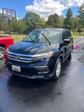 Black 2016 Honda Pilot LX