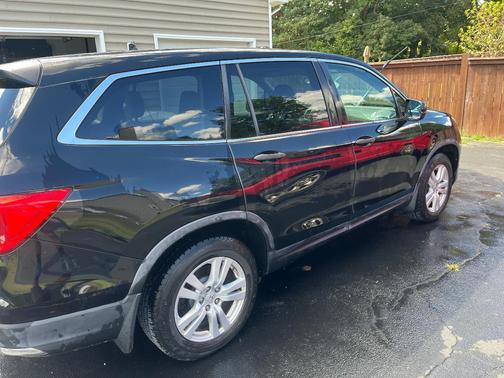 Black 2016 Honda Pilot LX