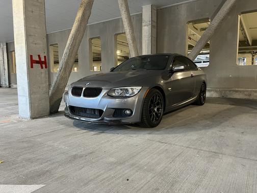Gray 2013 BMW 335 i xDrive