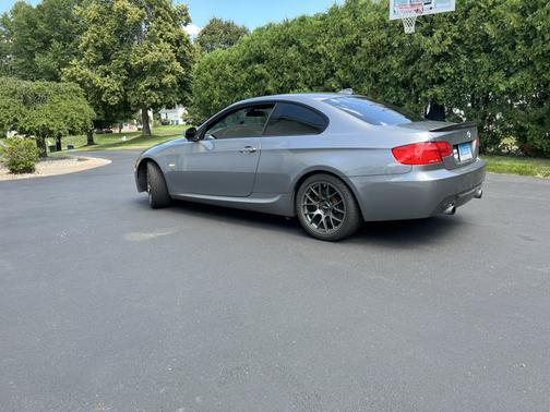 Gray 2013 BMW 335 i xDrive