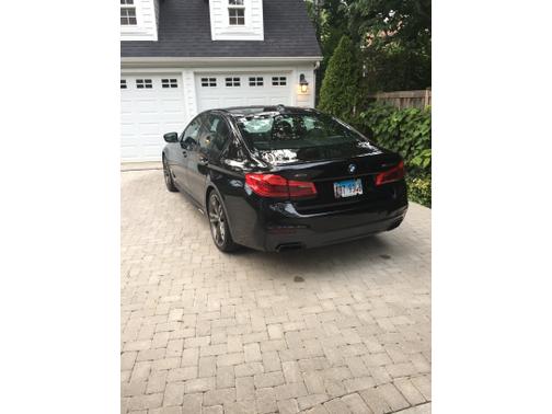 Photo 3 of 8 of 2018 BMW M550 i xDrive