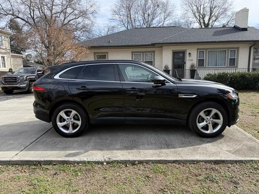2019 Jaguar F-PACE 25t Premium