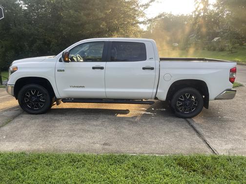 2019 Toyota Tundra SR5