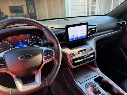 Black 2022 Ford Explorer Timberline