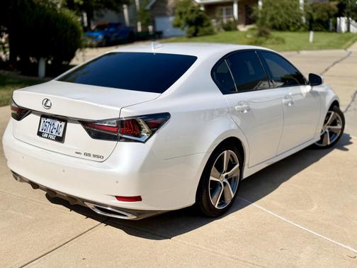 White 2017 Lexus GS 350 Base