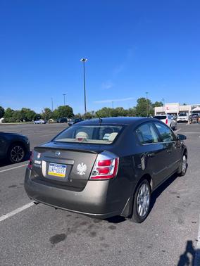 Gray 2008 Nissan Sentra 2.0 S