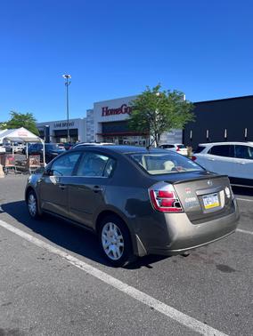Gray 2008 Nissan Sentra 2.0 S