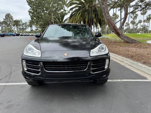 2010 Porsche Cayenne Base