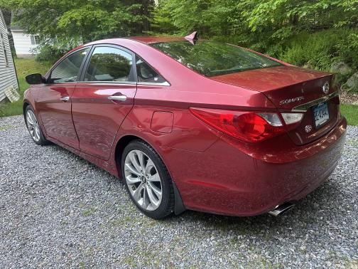 2011 Hyundai SONATA SE