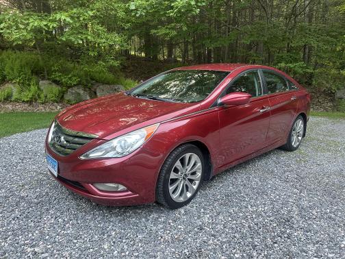 2011 Hyundai SONATA SE