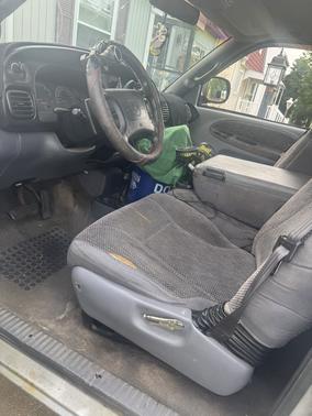 Silver 1998 Dodge Ram 1500 Quad Cab