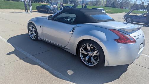 Silver 2010 Nissan 370Z Touring