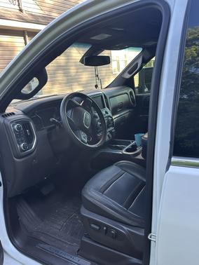 White 2022 GMC Sierra 2500 Denali