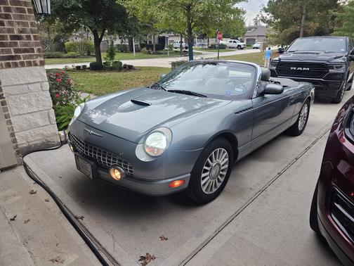 2004 Ford Thunderbird Premium
