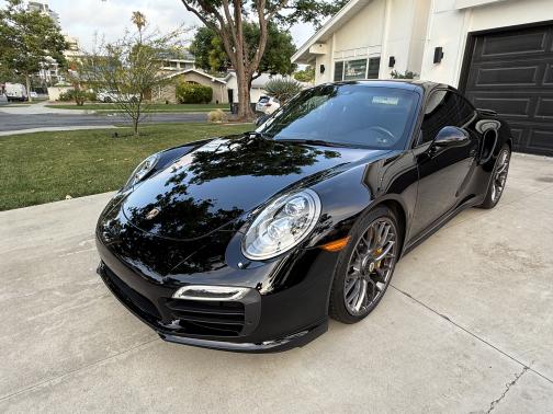 2015 Porsche 911 Turbo S