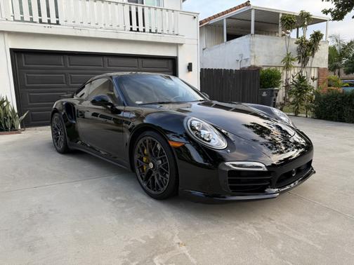 2015 Porsche 911 Turbo S