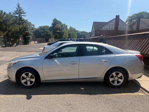 Gray 2013 Chevrolet Malibu 1LS