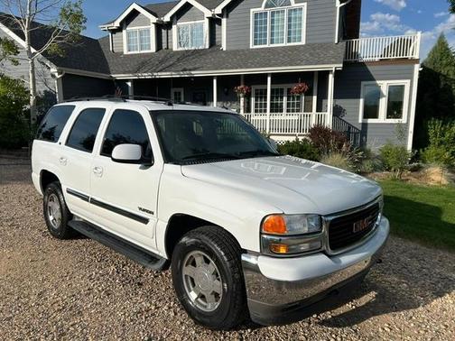 White 2005 GMC Yukon SLT