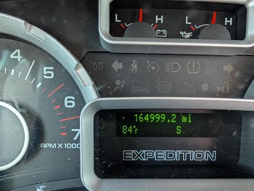 White 2007 Ford Expedition XLT
