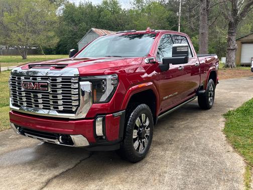 2024 GMC Sierra 2500 Denali