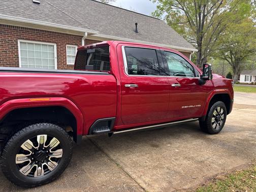 2024 GMC Sierra 2500 Denali