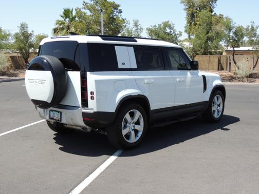2024 Land Rover Defender 110 P300 S