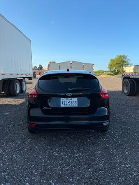 Black 2018 Ford Focus SEL