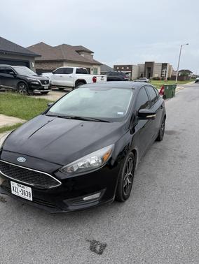 Black 2018 Ford Focus SEL