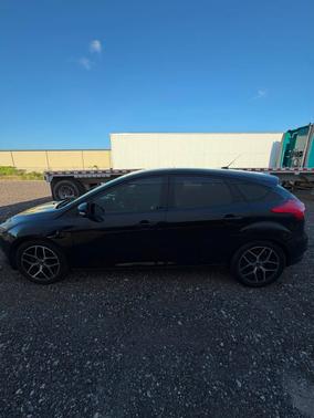 Black 2018 Ford Focus SEL