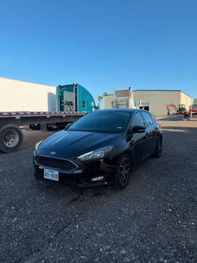 Black 2018 Ford Focus SEL