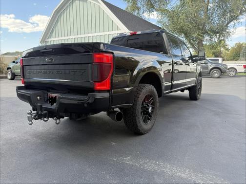 Black 2022 Ford F-350 Lariat