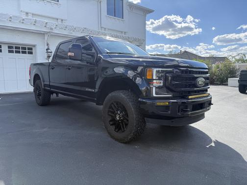 Black 2022 Ford F-350 Lariat