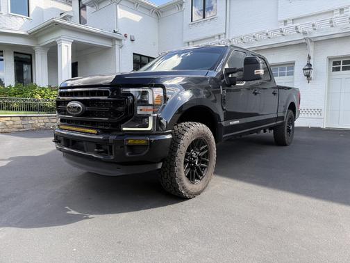 Black 2022 Ford F-350 Lariat