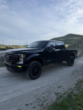Black 2022 Ford F-350 Lariat
