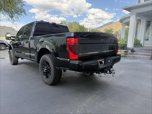 Black 2022 Ford F-350 Lariat