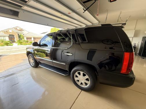 2010 Cadillac Escalade Base