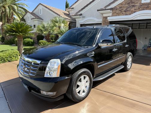 2010 Cadillac Escalade Base