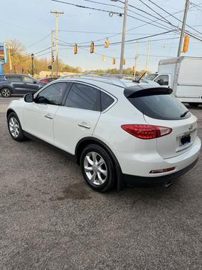 White 2010 INFINITI EX35 Journey