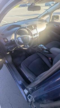 Blue 2017 Nissan Leaf SV