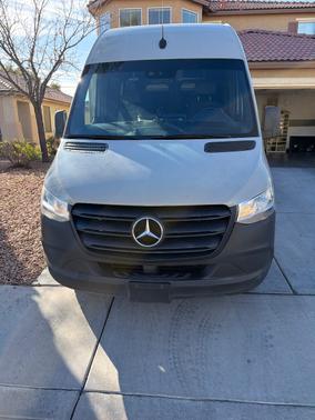 2022 Mercedes-Benz Sprinter 2500 Standard Roof