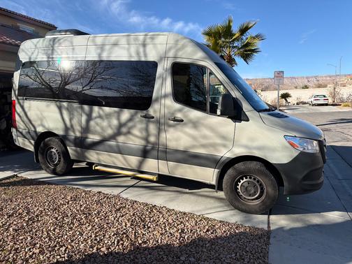 2022 Mercedes-Benz Sprinter 2500 Standard Roof