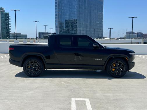 2023 Rivian R1T Adventure Quad-Motor Large Package