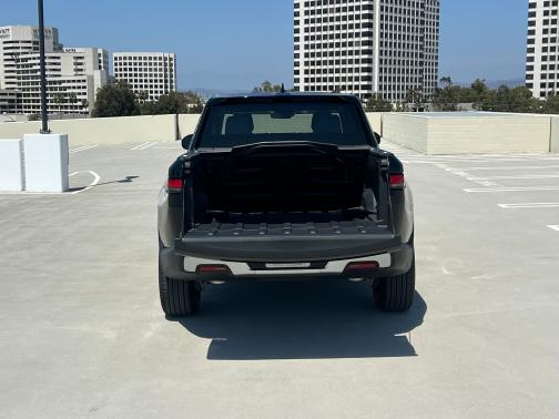 2023 Rivian R1T Adventure Quad-Motor Large Package