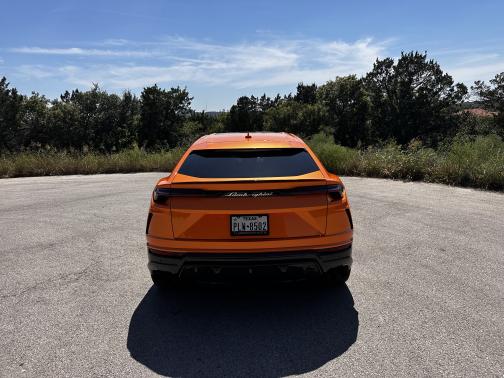 2021 Lamborghini Urus Base