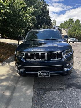 2024 Jeep Wagoneer Base