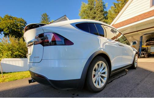 Photo 4 of 9 of 2019 Tesla Model X Performance
