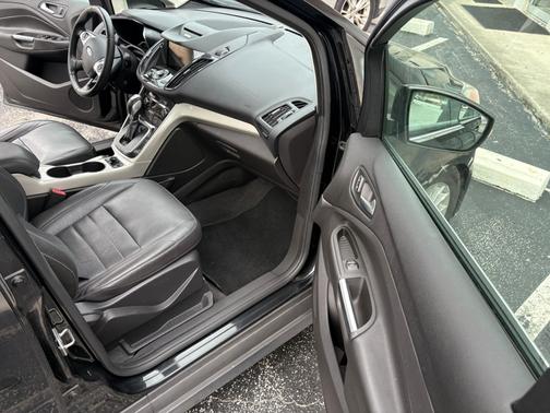 Black 2015 Ford C-Max Hybrid SEL